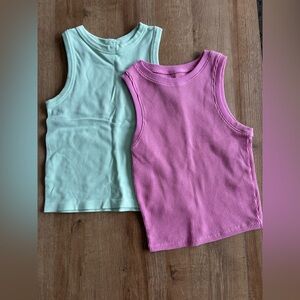 Hollister Pink Tank and Bloom Seasons Mint Racerback Tank LOT
